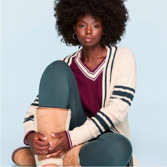 Victoria's Secret PINK Collegiate Cable Knit Oversized Cardigan- Natural Heather - Picture 2 of 7